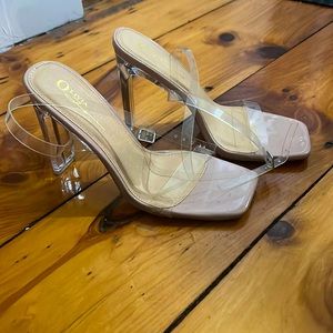 High heel from forever XXI. 7/5 size.